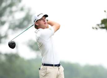 Course record sees van der Vight to the top in China 