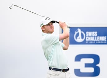 Jonsson moves two clear in Switzerland