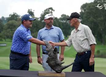 Pros make valuable contribution for rhino conservation through charity