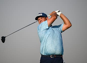 Van Veen and Ritchie share day one UAE Challenge lead