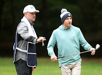 Kipp Popert proud to help friend Chris Biggins as bagman at The G4D Open as he sets out comeback plan