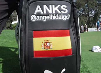 What's in the bag? Angel Hidalgo