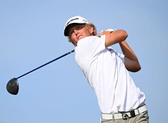 WATCH: Martin Couvra miraculously saves par at the last