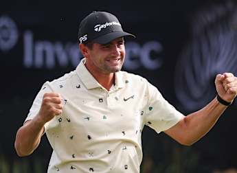 What's in the bag: Casey Jarvis makes one short-lived change on way to second victory in a row