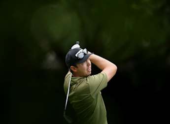 Luke Brown surges to the top on weather-affected first day in Johannesburg