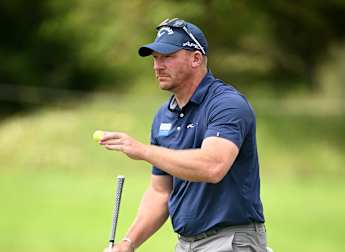 Shaun Norris edges ahead as Seve remembered in Catalunya