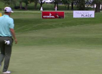 Bernd Wiesberger makes his 6th birdie of the day