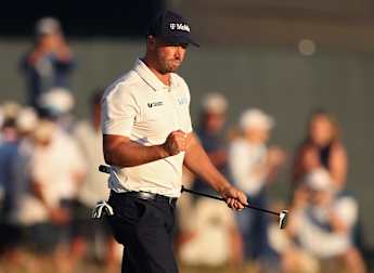 Clark holds six stroke lead heading into U.S. Open final round