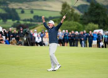 With this win: Jerry Kelly - ISPS HANDA Senior Open