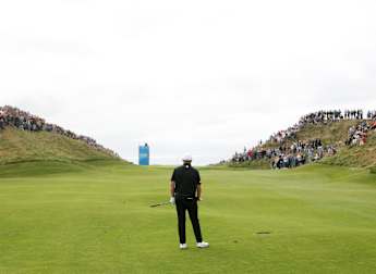WATCH | Shane Lowry moves TEN ahead