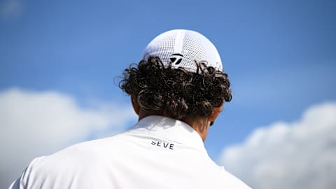 ......and name on his back