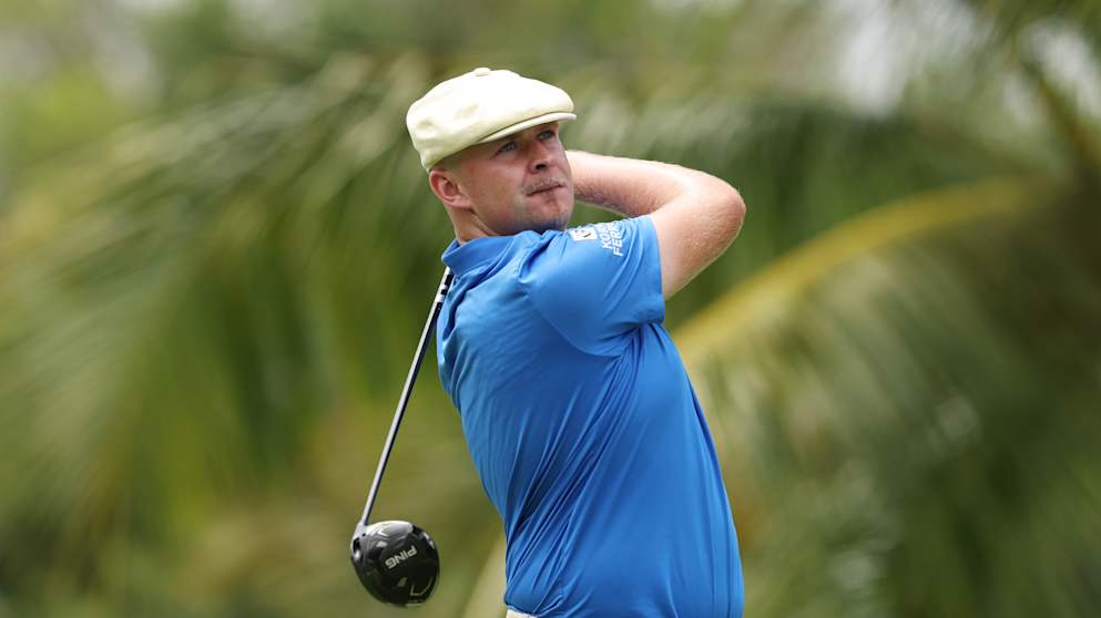 Harry Hall-2211022319