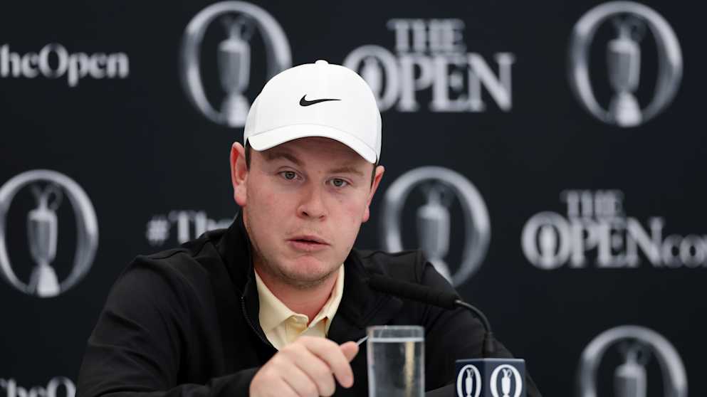 MacIntyre-2225165572