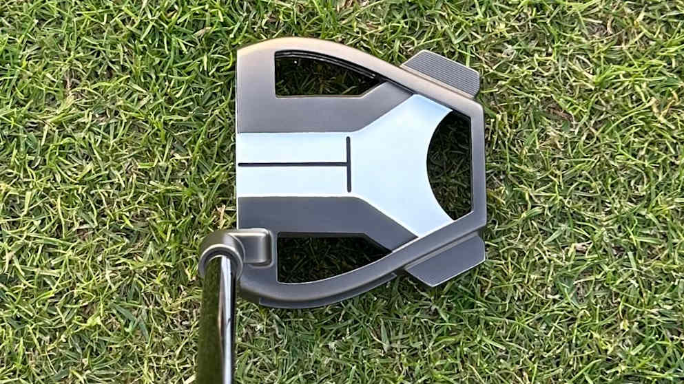 Alejandro del Rey putter