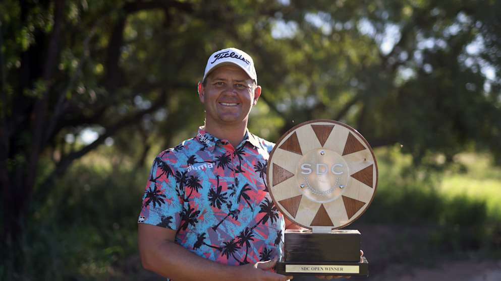 Daniel van Tonder (2)