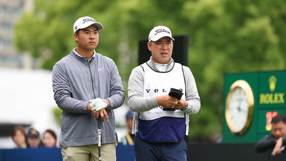 Yanhan and Xunshu Zhou