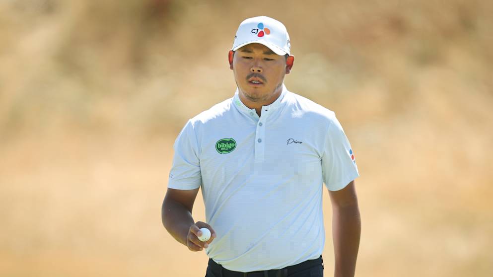 Si Woo Kim-2286760119