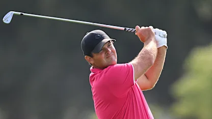 image: Patrick Reed takes halfway lead with strong finish in Qatar