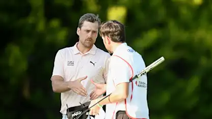 image: Fast-finishing Mikael Lindberg leads by one after opening day in Türkiye