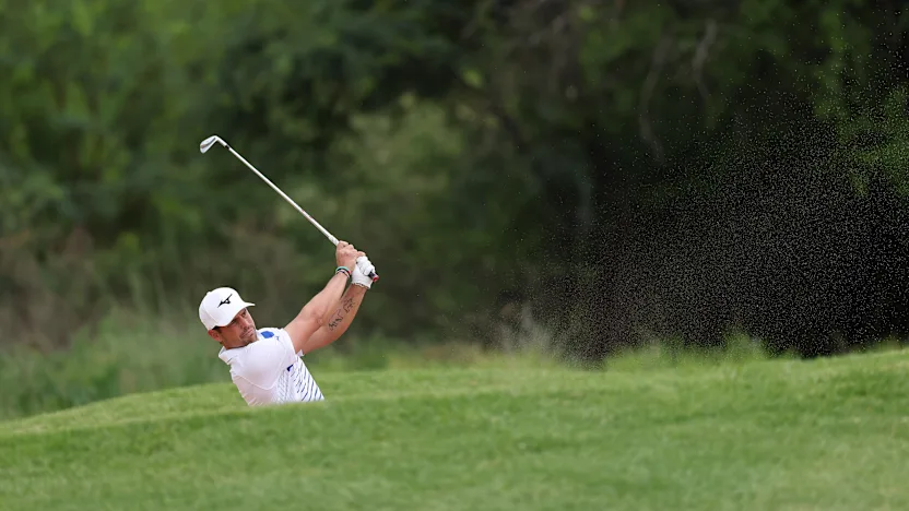 image: WATCH | 'That is outrageous' - Adrien Saddier hits remarkable bunker shot