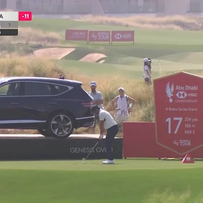 image: WATCH | Nacho Elvira nearly slam-dunks the 17th