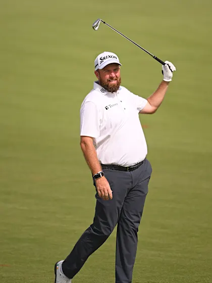 image: WATCH | 'The worst best shot of all time' - Lowry gets lucky on the 11th