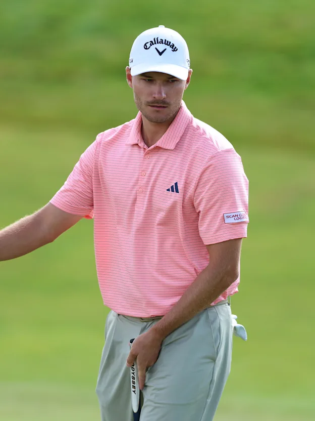 image: WATCH | Rasmus Højgaard chips in for eagle