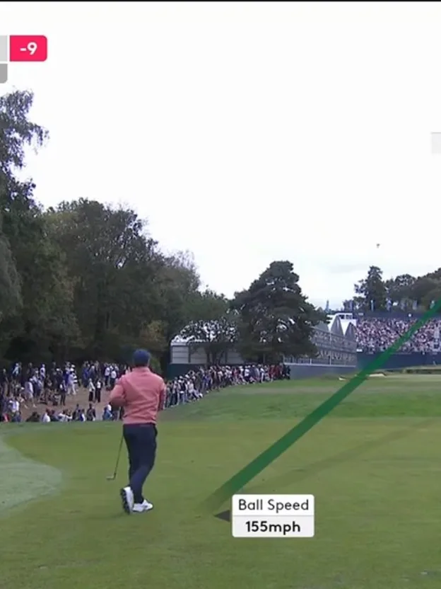 image: WATCH | Rory McIlroy walks after sensational approach into 18th 